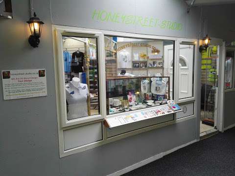 Honeystreet studio photo